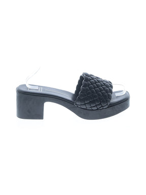 1 shoe size - 10