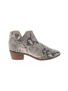 1 shoe size - 6 1/2