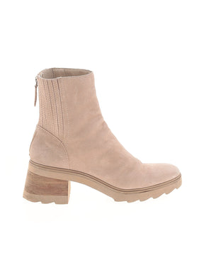 1 shoe size - 9 1/2