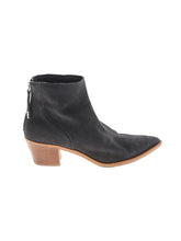 1 shoe size - 8 1/2
