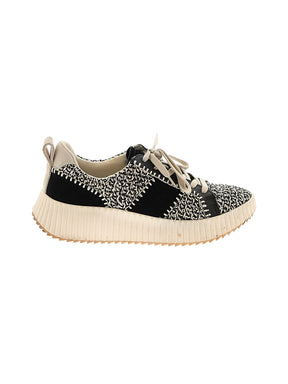 1 shoe size - 9 1/2