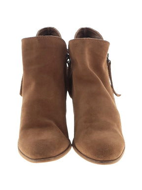 2 shoe size - 9 1/2