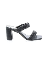 1 shoe size - 7