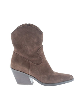 1 shoe size - 9