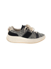 1 shoe size - 8