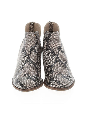 2 shoe size - 6 1/2