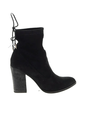1 shoe size - 9