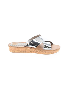 1 shoe size - 9