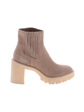 1 shoe size - 10