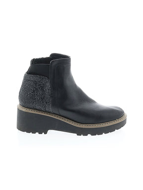 1 shoe size - 5
